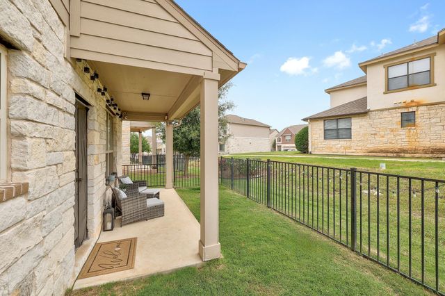 2105 Town Centre DR 48, Round Rock, TX 78664