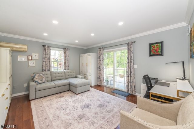 13 Briarwood Rd, Washington Twp., NJ 07853