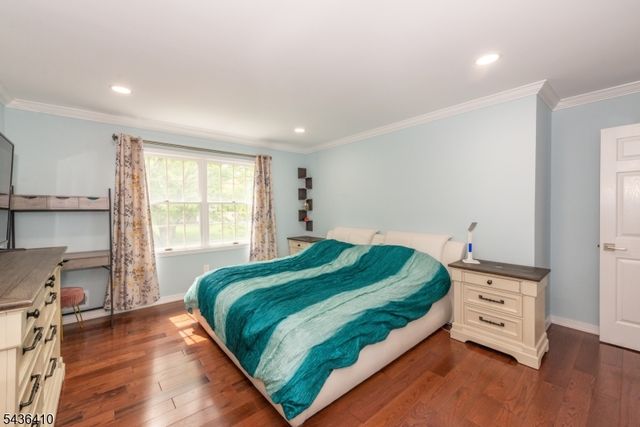 13 Briarwood Rd, Washington Twp., NJ 07853