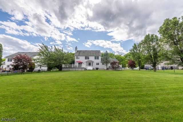 13 Briarwood Rd, Washington Twp., NJ 07853