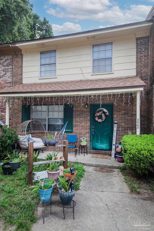 8468 Old Spanish Trl Rd, Pensacola, FL 32514