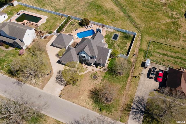 205 Dinah Lane, Marion, IL 62959