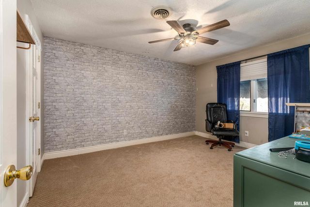 205 Dinah Lane, Marion, IL 62959