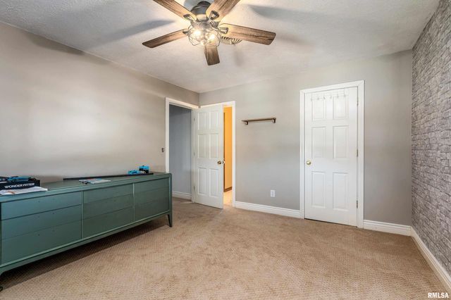 205 Dinah Lane, Marion, IL 62959