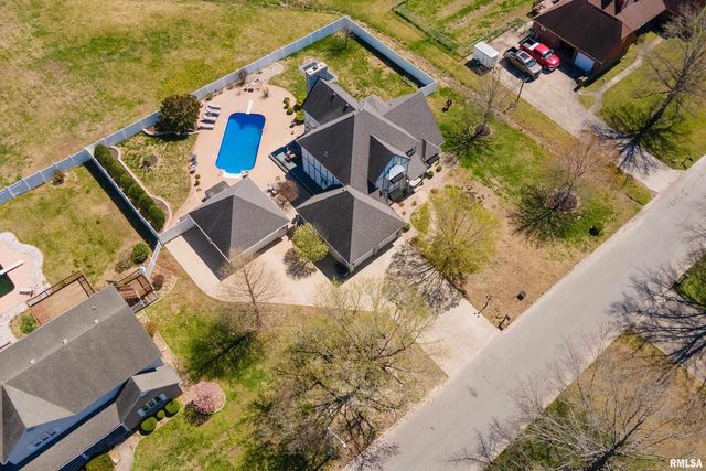 205 Dinah Lane, Marion, IL 62959
