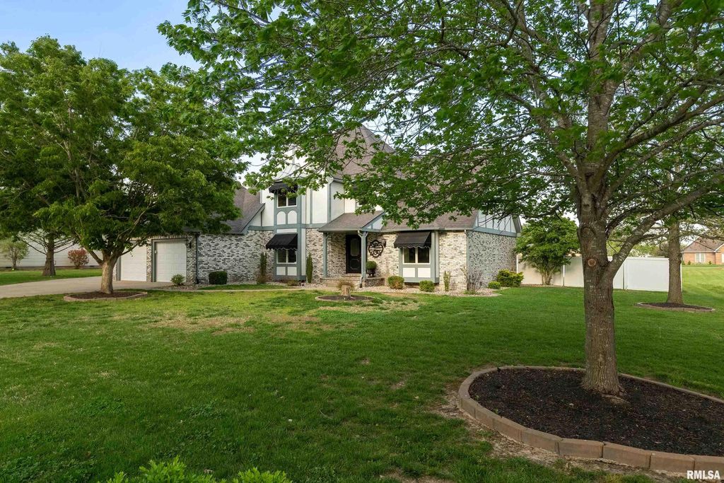 205 Dinah Lane, Marion, IL 62959
