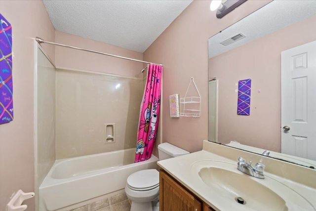 9562 MISTY KNOLL DR, Memphis, TN 38016