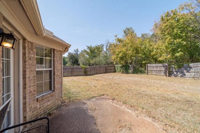 9562 MISTY KNOLL DR, Memphis, TN 38016