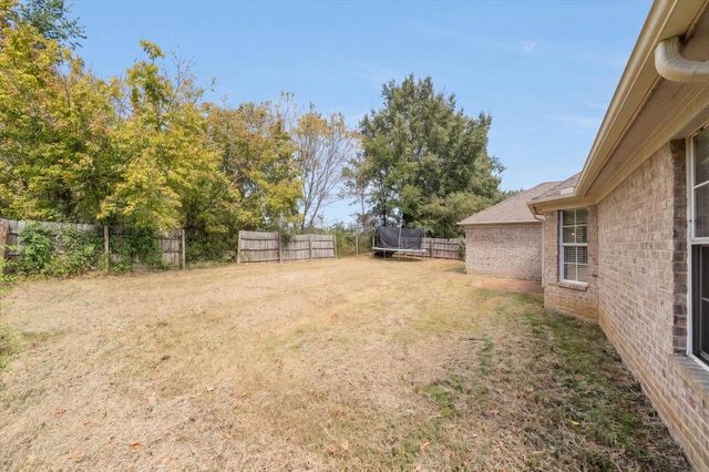 9562 MISTY KNOLL DR, Memphis, TN 38016