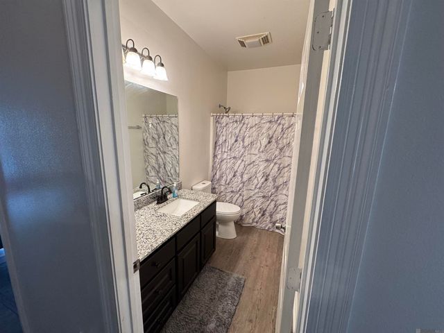 40535 Cross Ridge Ave, Gonzales, LA 70737