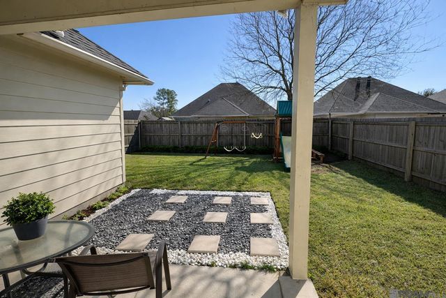 40535 Cross Ridge Ave, Gonzales, LA 70737