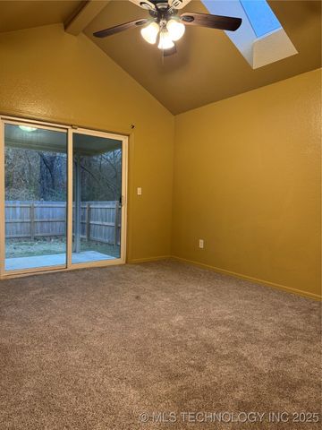 6130 S Xenophon Avenue, Tulsa, OK 74132