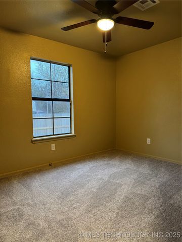 6130 S Xenophon Avenue, Tulsa, OK 74132