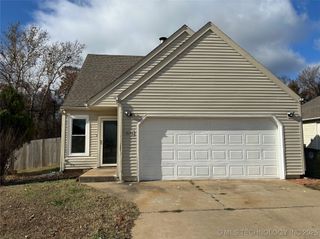 6130 S Xenophon Avenue, Tulsa, OK 74132