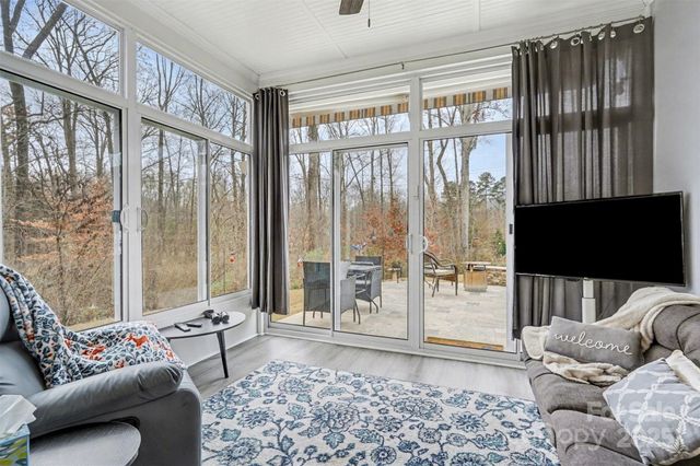 6220 Hailstone Road, Charlotte, NC 28215