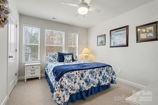 6220 Hailstone Road, Charlotte, NC 28215