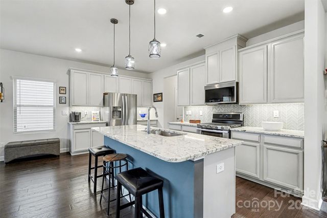 6220 Hailstone Road, Charlotte, NC 28215