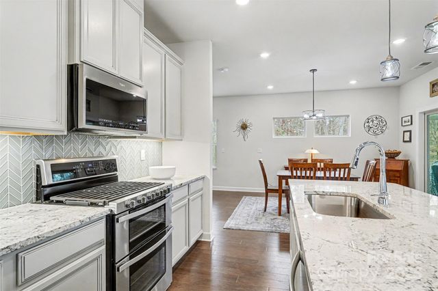 6220 Hailstone Road, Charlotte, NC 28215