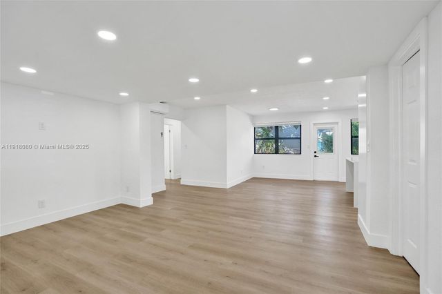 1302 S 22nd Ct, Hollywood, FL 33020