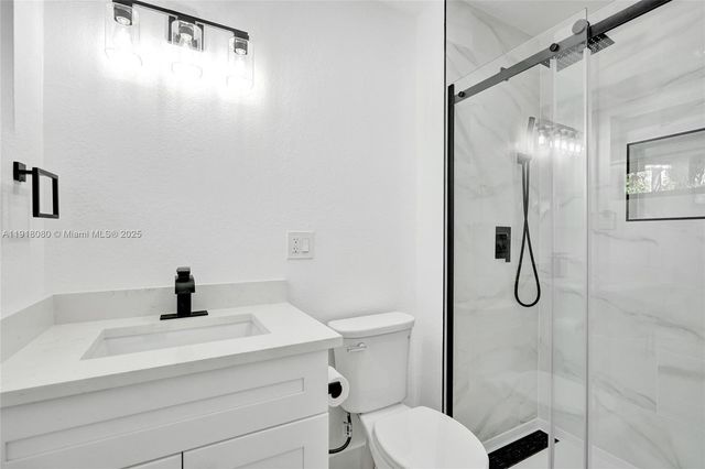 1302 S 22nd Ct, Hollywood, FL 33020