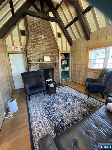 60 Westervelt Avenue, Tenafly, NJ 07670