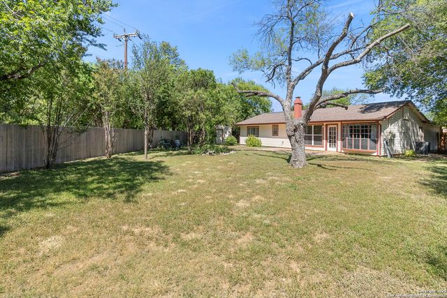 3707 Pipers Meadow, San Antonio, TX 78251
