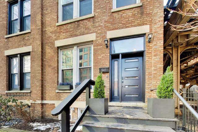 941 W Altgeld Street, Chicago, IL 60614