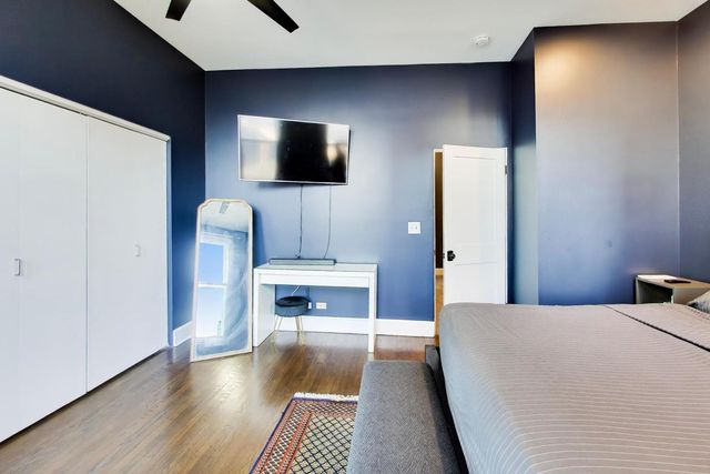 941 W Altgeld Street, Chicago, IL 60614