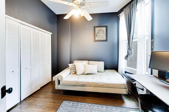 941 W Altgeld Street, Chicago, IL 60614