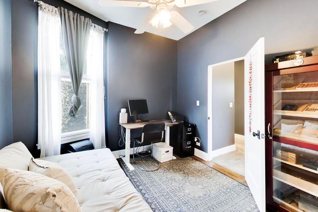 941 W Altgeld Street, Chicago, IL 60614