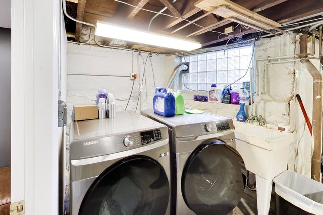 941 W Altgeld Street, Chicago, IL 60614