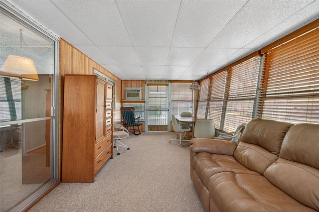 2000 E BAY DRIVE 85, Largo, FL 33771