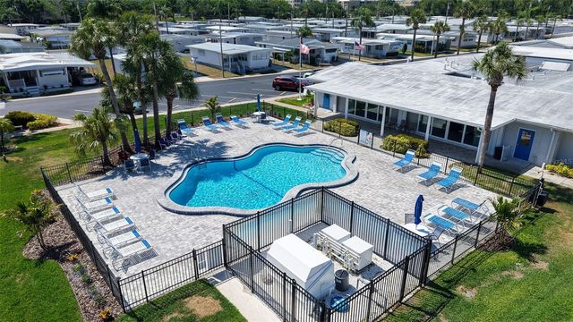 2000 E BAY DRIVE 85, Largo, FL 33771