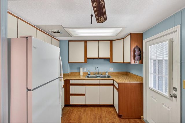 2000 E BAY DRIVE 85, Largo, FL 33771