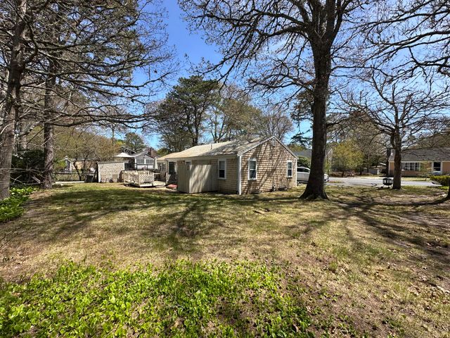 28 Thorwald Drive, South Dennis, MA 02660