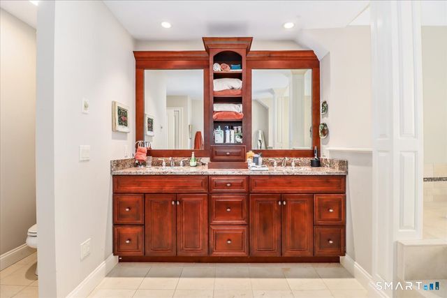 1 Mia Bella Drive, New Milford, CT 06776