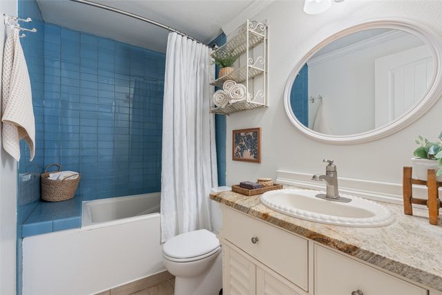 663 Bishops Lodge Road 50, Santa Fe, NM 87501