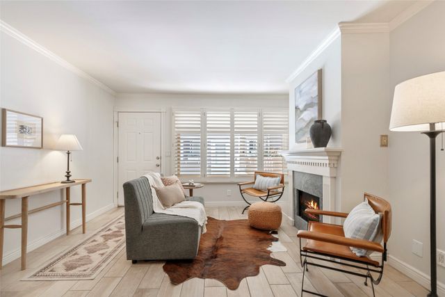 663 Bishops Lodge Road 50, Santa Fe, NM 87501