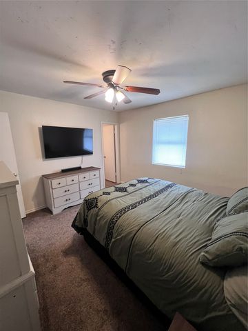 113 Candlestick Drive, Graham, TX 76450