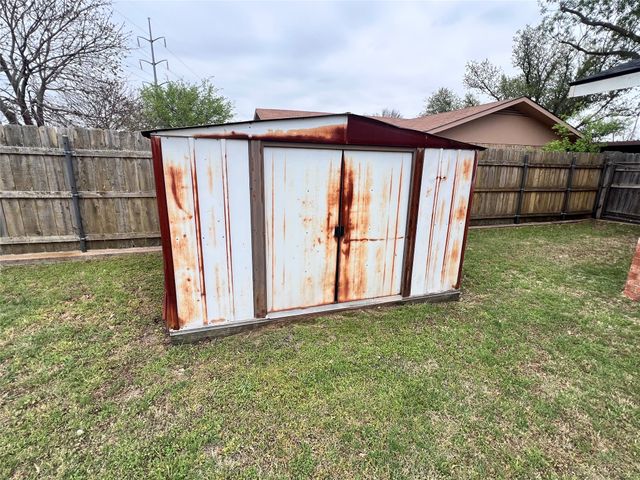 113 Candlestick Drive, Graham, TX 76450