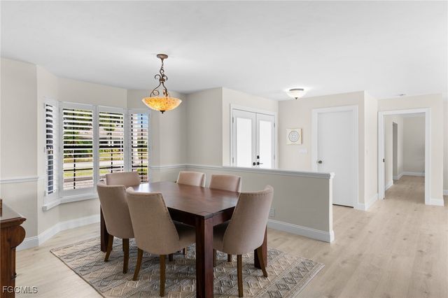 864 S Town And River DR, Fort Myers, FL 33919