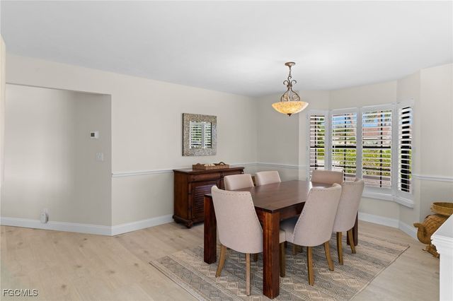 864 S Town And River DR, Fort Myers, FL 33919