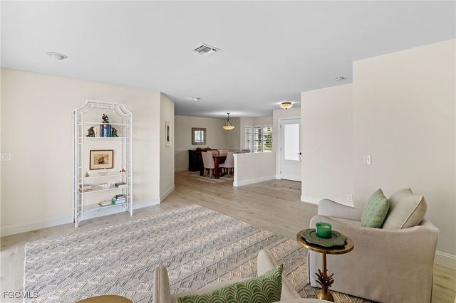 864 S Town And River DR, Fort Myers, FL 33919