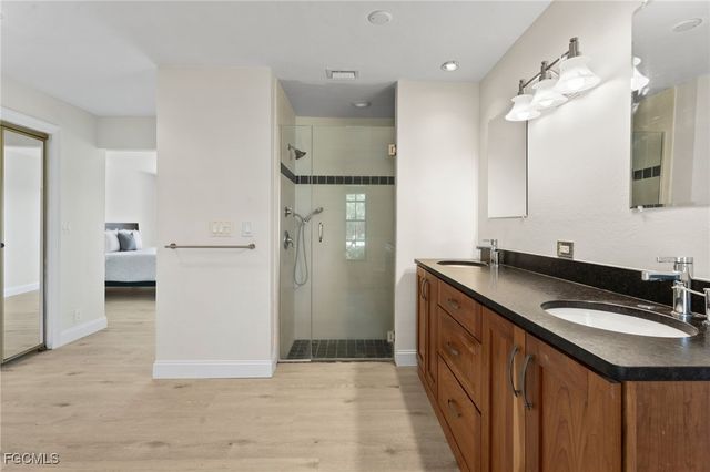 864 S Town And River DR, Fort Myers, FL 33919