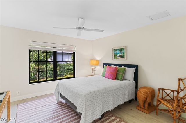 864 S Town And River DR, Fort Myers, FL 33919