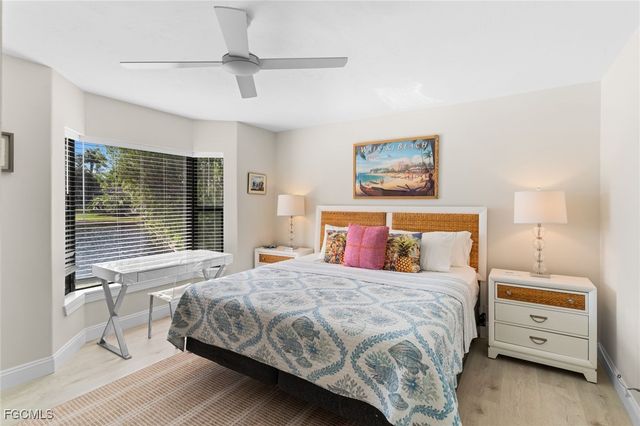 864 S Town And River DR, Fort Myers, FL 33919