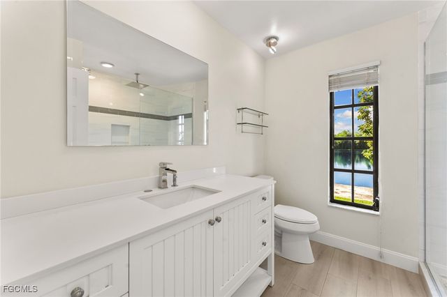 864 S Town And River DR, Fort Myers, FL 33919