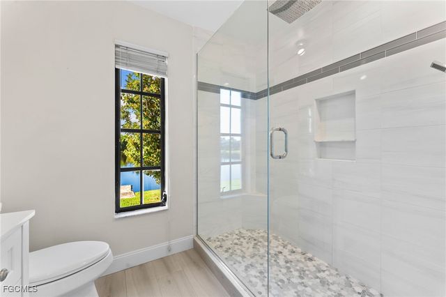 864 S Town And River DR, Fort Myers, FL 33919