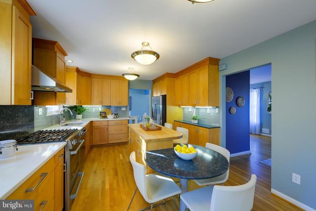 115 LAKESIDE DR, Greenbelt, MD 20770