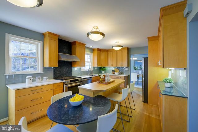 115 LAKESIDE DR, Greenbelt, MD 20770